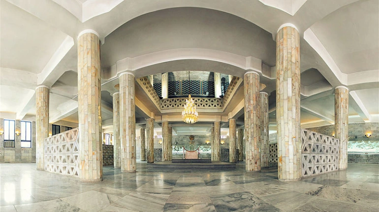 معماری داخلی بنای اصلی