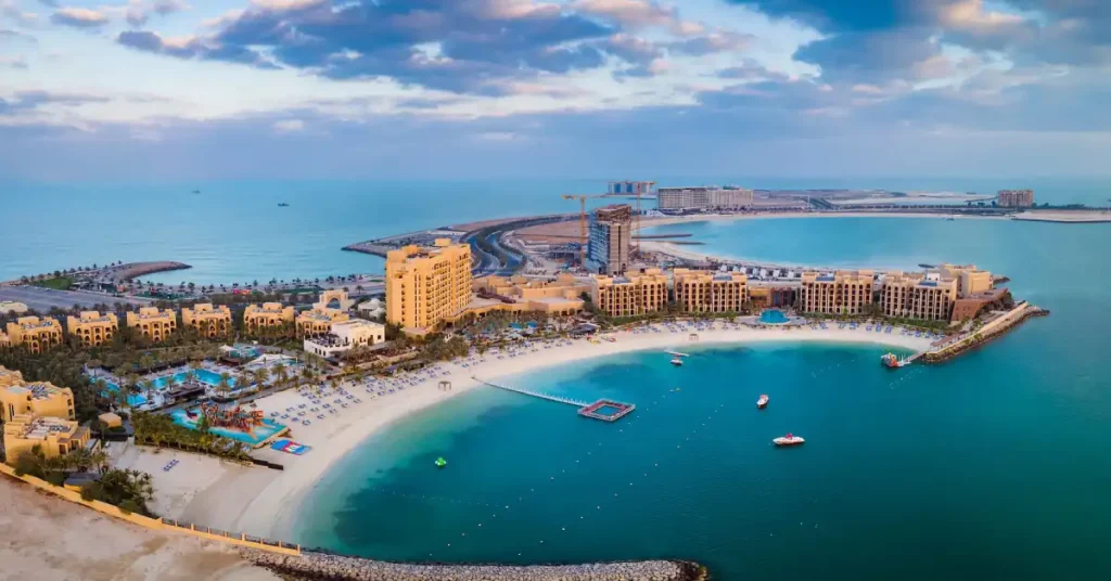 راهنمای سفر به راس الخیمه؛ از آرامش کویر تا موج دریا