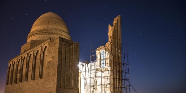 محل آرامگاه لقمان حکیم