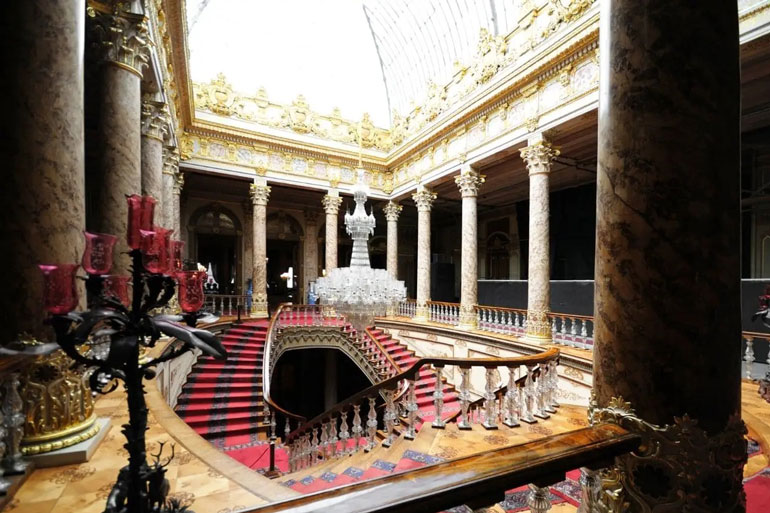 بخش‌های مختلف کاخ دولما باغچه