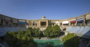 سرای مشیر شیراز؛ حیاط‌خلوت خیال در دل بازار