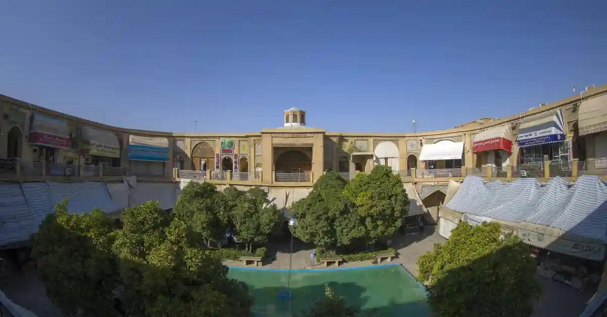 سرای مشیر شیراز؛ حیاط‌خلوت خیال در دل بازار