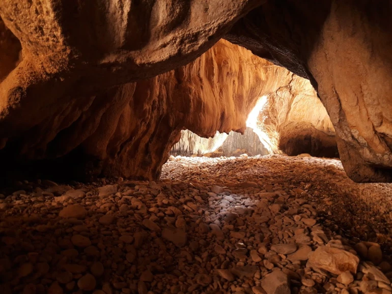 دره انار کجاست؟