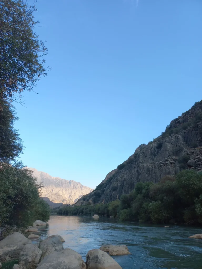 مشخصات دره عشق