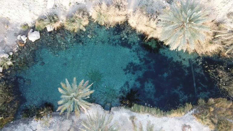 چشمه سبزپوشان هرمزگان؛ بهشتی پنهان در دل کویر